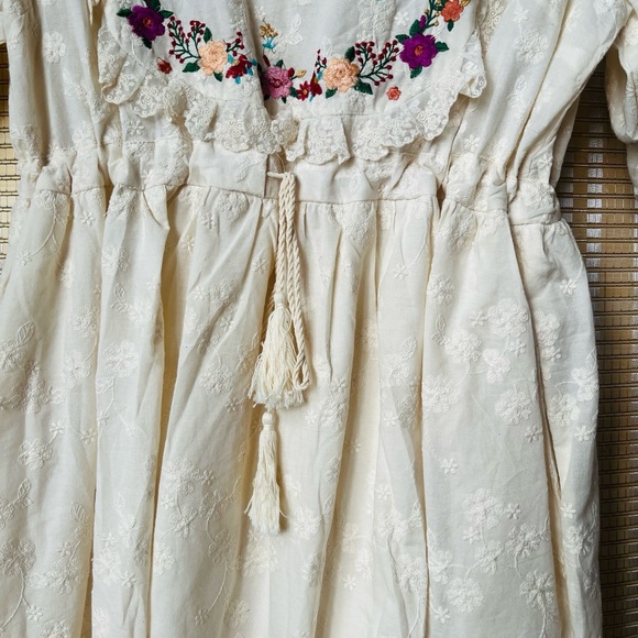 Unbleached Cotton Embroidered Dress, Summer Short Sleeve, Fits 90–160 lbs - Picture 3 of 12